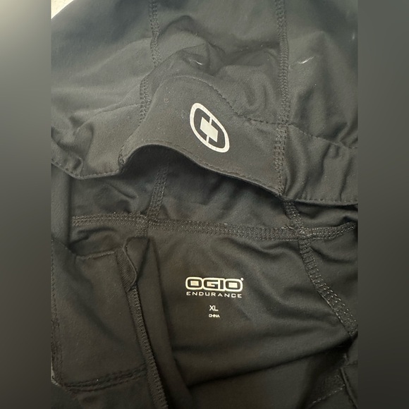 OGIO Black Raincoat for Men - Picture 5 of 9